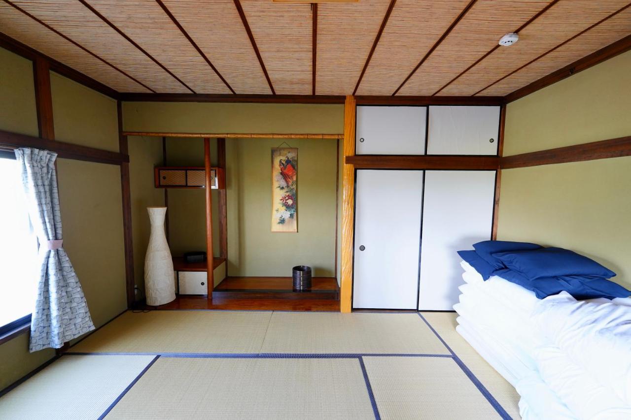 Nostalgiaノスタルジア Villa Yokosuka Bagian luar foto